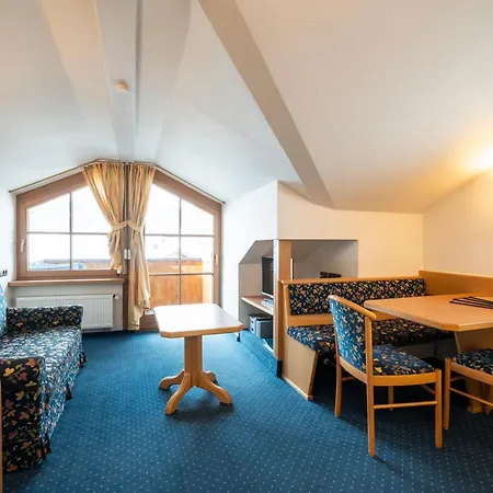 Haus Alpenflora アパート *