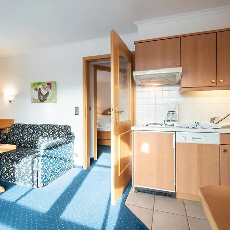 Haus Alpenflora Apartment *